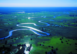 Auf einer TAKE OFF Erlebnisreise sehen Sie das Okavango Delta von oben