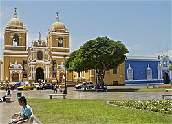 Gelbe Kathedrale in Trujillo